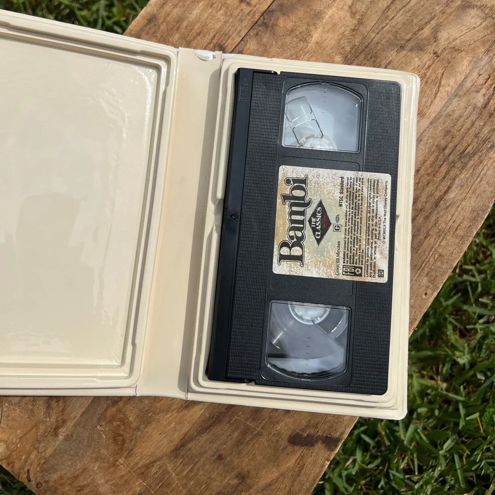 DISNEY VHS Bambi BLACK DIAMOND EDITION Original Animated Classic. - Picture 3 of 3